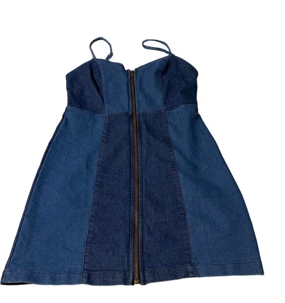 Derek Heart Dresses & Skirts - Derek Heart Tow-Tone Color Block Denim Mini Dress Women's Size S